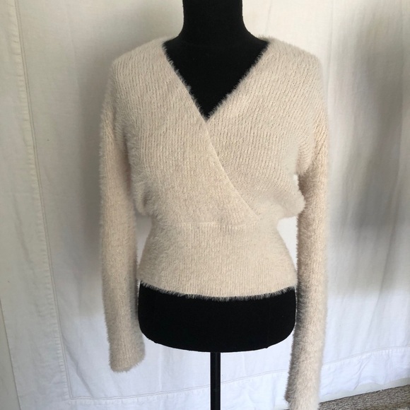 Pink Rose super soft and stretchy v neck sweater size L - Picture 1 of 7